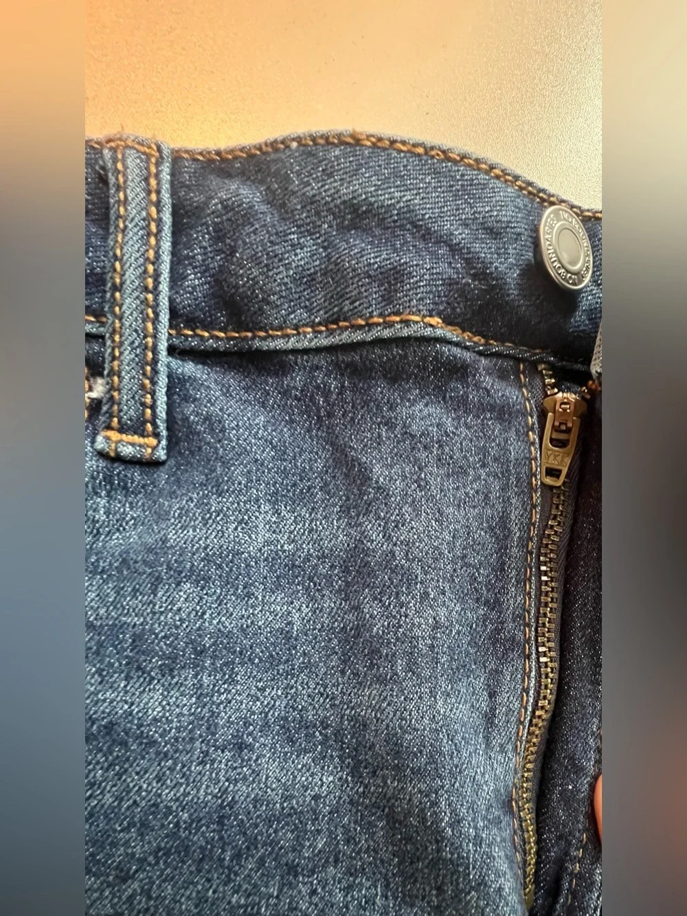 No Boundaries Women’s Dark Wash Denim High Rise Jean Shorts Size 10 Like New!
